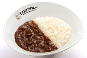 トロトロ牛すじカレーを堪能「シロクマカレー 五反田TOC店」